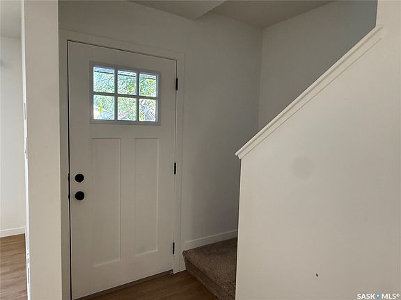3rd image of 764 Athol Street