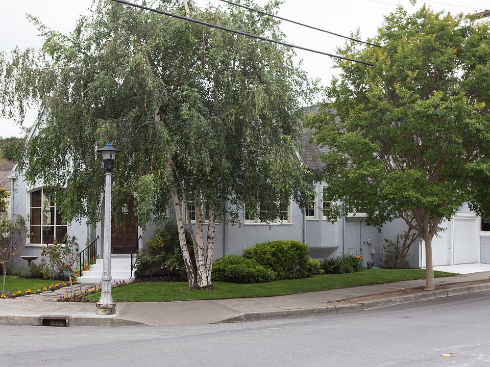 2nd image of 903 Lee Ave