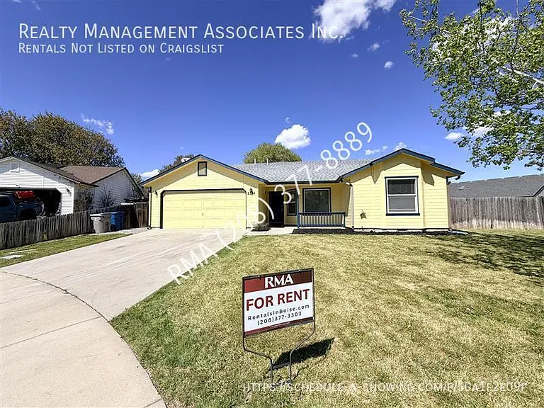 2324 Yucca Pl — Photo 1