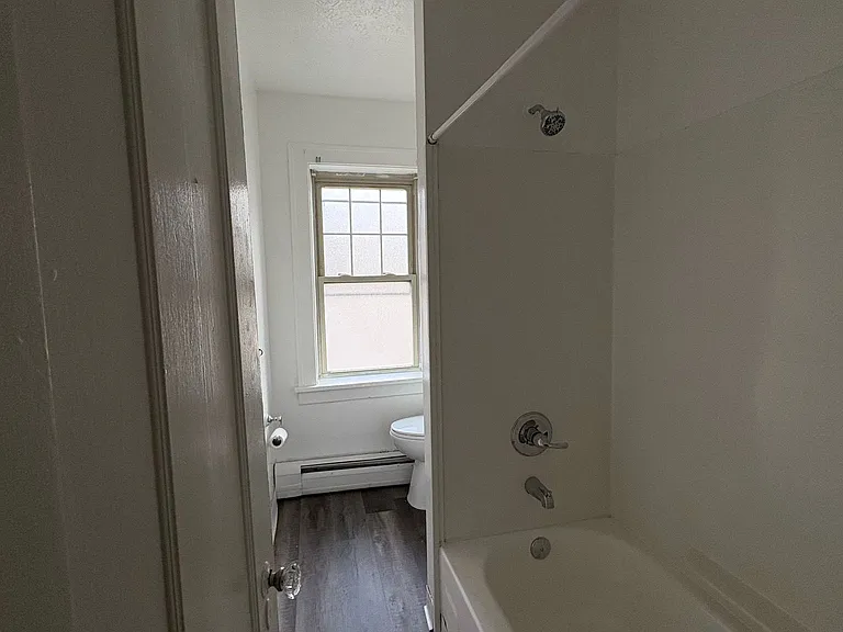 Brooklyn Manor — Photo 20