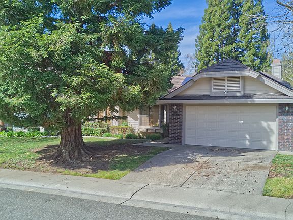 4th image of 11479 Green Bluffs Ct