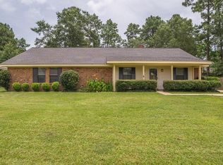 203 Chesterfield Rd, Hattiesburg, MS 39402