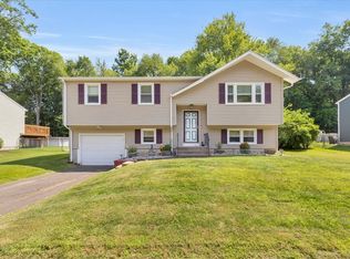 245 Knob Hill Rd, Meriden, CT 06451