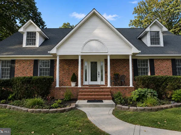 600 Pasture Pl, Prince Frederick, MD 20678