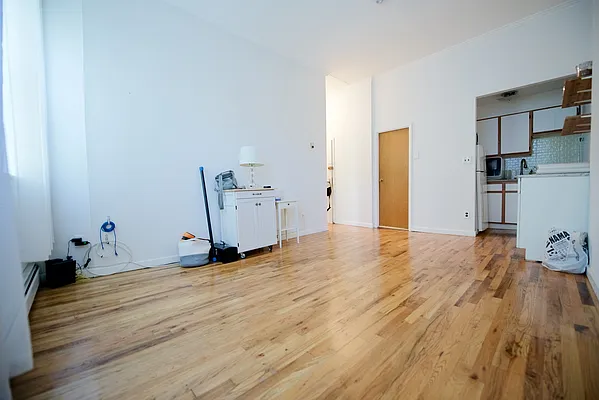 Rented by Nolita Group | media 8