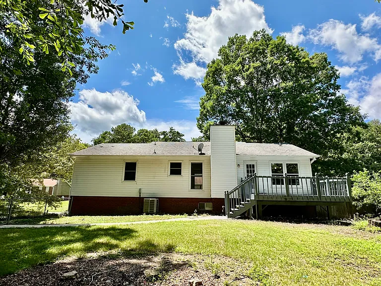 120 Southern Hills Cir — Photo 11