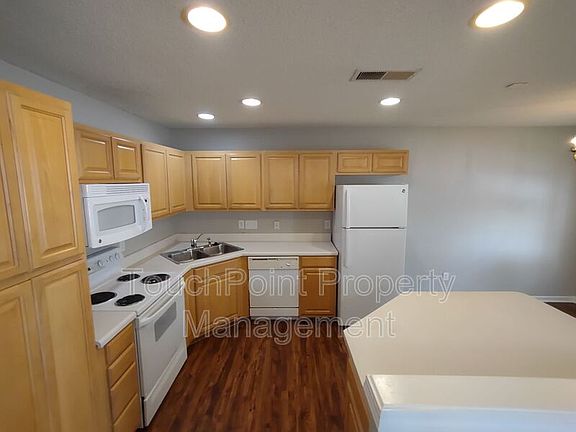 5th image of 8624 Robinson Forest Dr