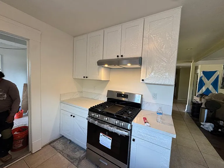 Brand new kitchen and appliances