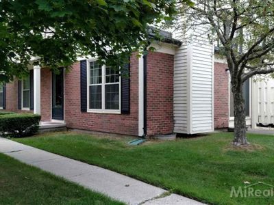 1500 Dover Hill Rd S #1, Walled Lake, MI, 48390