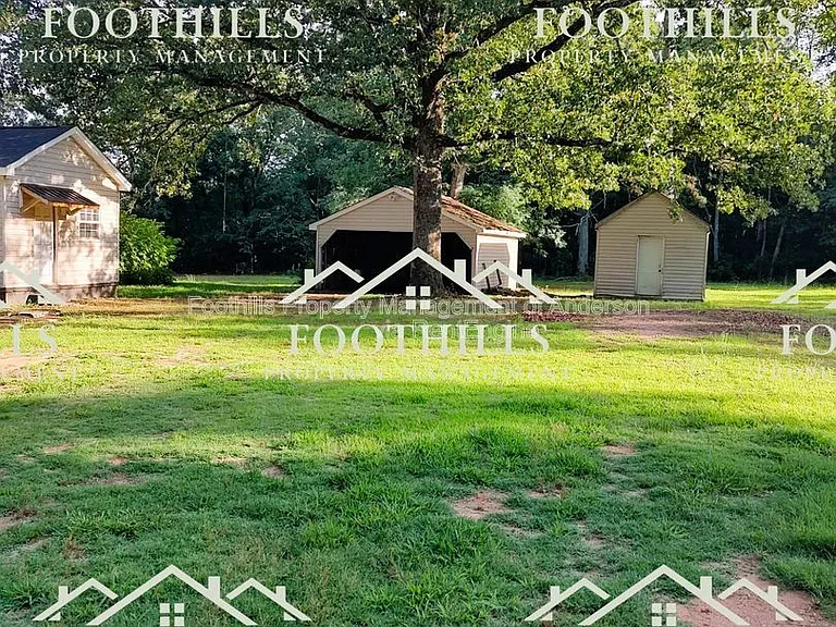 1905 Marett Rd — Photo 25