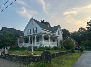 90 Locust Ave, Worcester, MA 01604