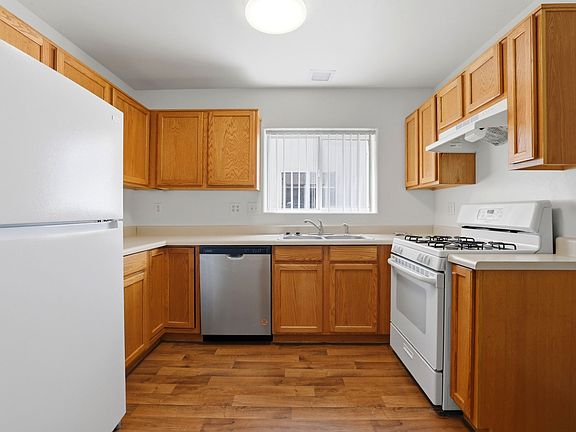 5th image of 9766 E Lakeshore Dr Unit C