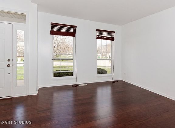 3rd image of 4602 Twain Ct