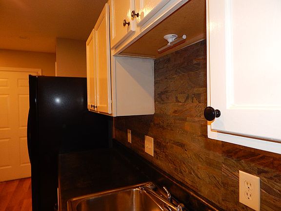 3rd image of 4 Glennvale Ct