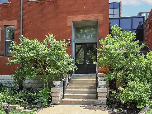 2nd image of 3556 Magnolia Ave #103