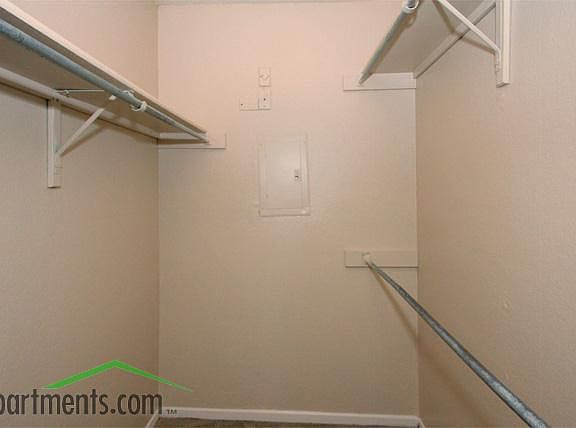 5th image of 1450 N State Highway 360 APT 385