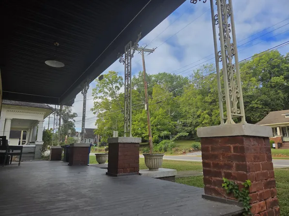 5204 Saint Elmo Ave, Chattanooga, TN 37409