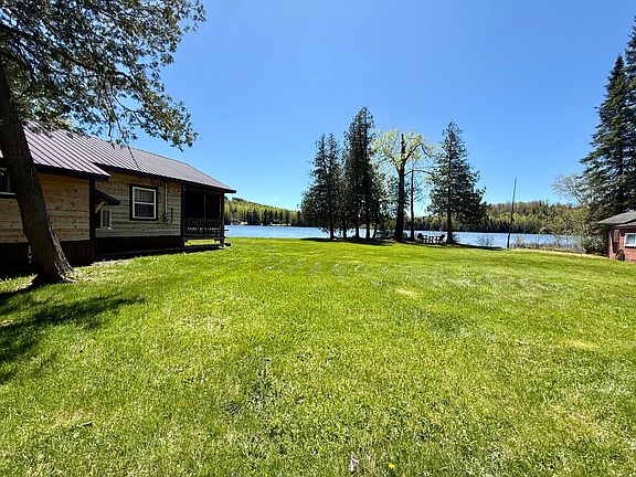 2nd image of 862 Baie Creuse Road