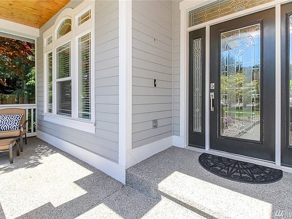 3rd image of 26724 SE 276th St