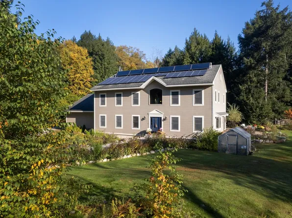 1859 Creek Road, Clarendon, VT 05759