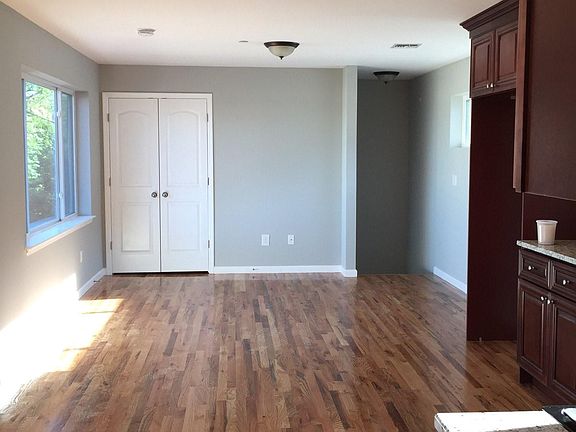 3rd image of 296 Van Duzer St #1B