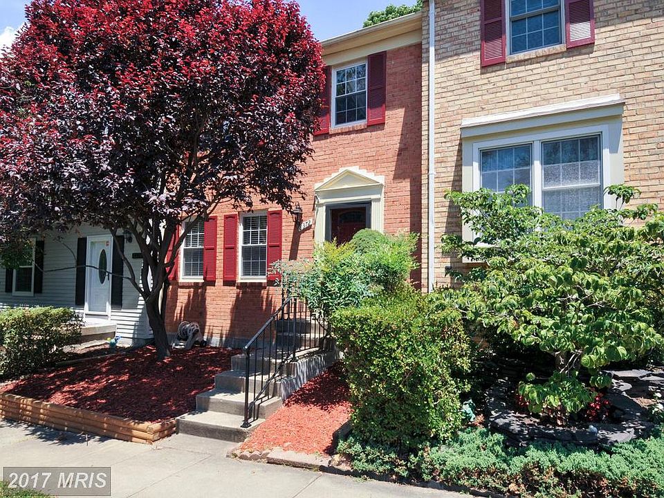1st image of 8372 Stationhouse Ct
