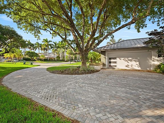 5th image of 15625 SW 73rd Ct