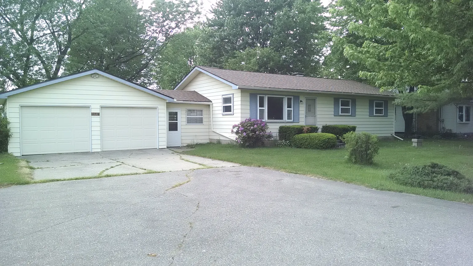 12738 Gera Rd photo 1