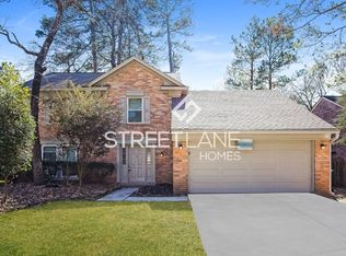 10 Quiet Peace Pl, Spring, TX 77381