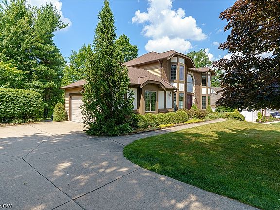 2nd image of 7555 Andover Ln