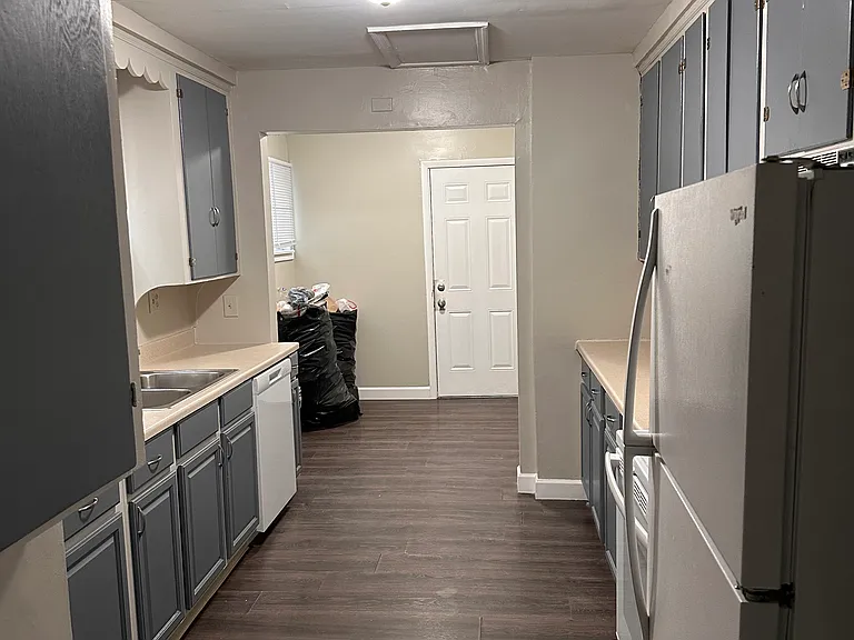 2067 Sullivant Ave — Photo 19