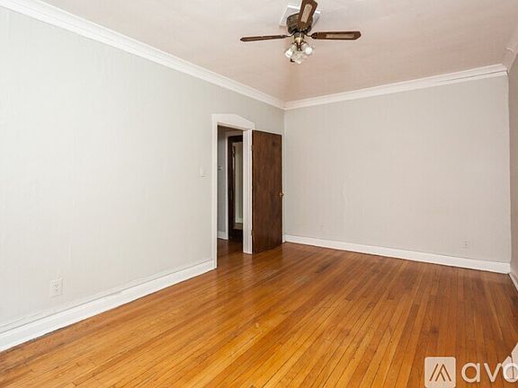 4th image of 3933 N Janssen Ave #3935W2