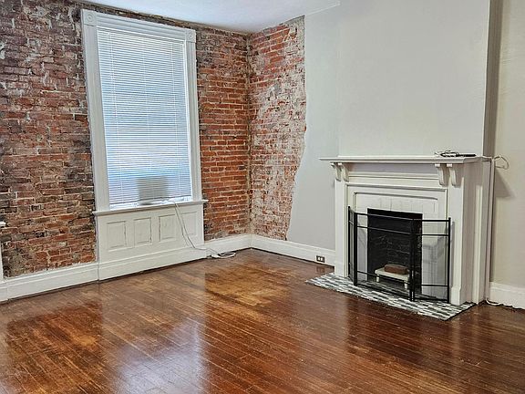 2nd image of 2310 Allen Ave #B