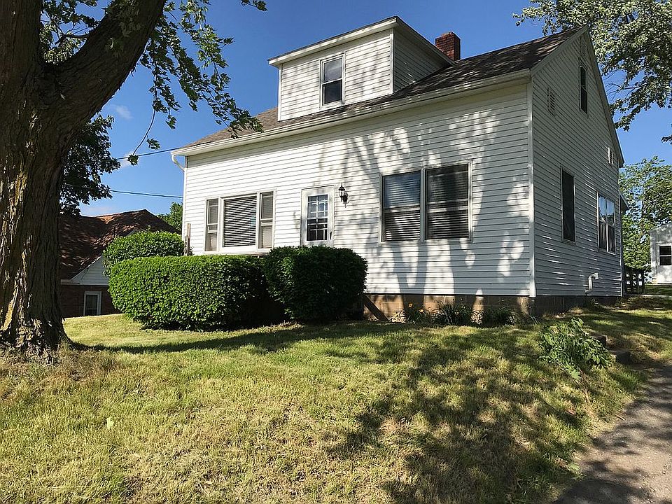 1st image of 120 Bunker Hill St