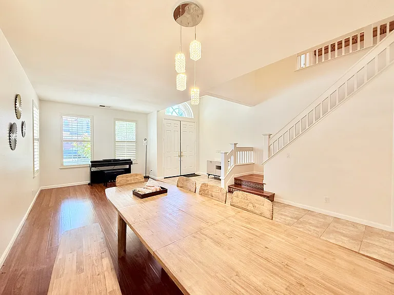 863 Dederick Ct — Photo 7