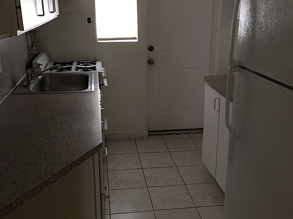 4th image of 1220 Marseille Dr APT 5