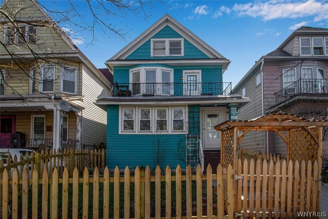 207 Hoyt St, Buffalo, NY 14213 Zillow