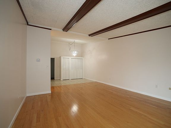 4th image of 57 Broadlawn Park #14B