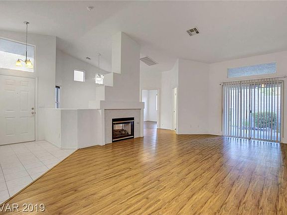 5th image of 9708 Fionna Ln Unit 101