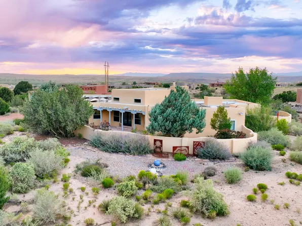 115 Placitas Trails Rd, Placitas, NM 87043