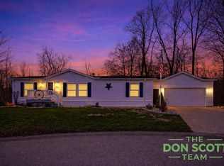 3461 Cloverfield Dr, Cedar Springs, MI 49319
