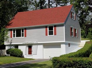 280 Sunshine Cir, Bridgeport, CT 06606