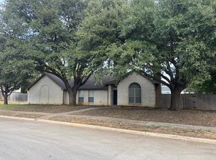 316 Appling Dr, Grapevine, TX 76051