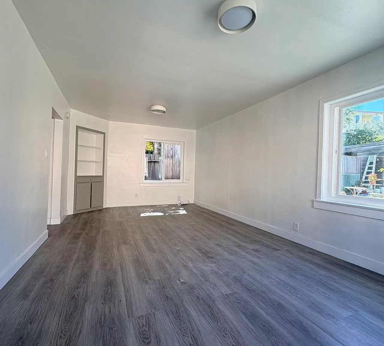 2 bed, 741 sqft, $2,480 — Photo 2