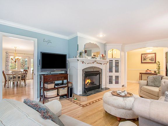 5th image of 509 Ashery Dr