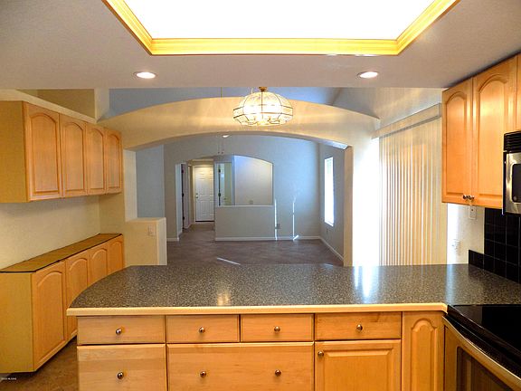 3rd image of 1049 N Fleetwood Pl