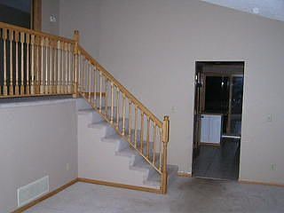 2nd image of 3225 Roxbury Ln