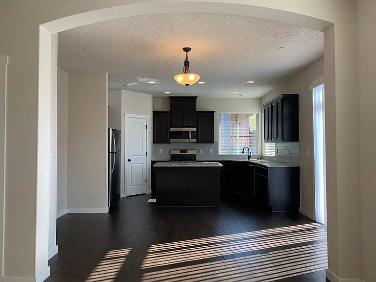 4223 NE Tacoma Ct — Photo 10