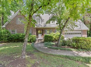 886 Pine Needle Rd, Hampton, GA 30228
