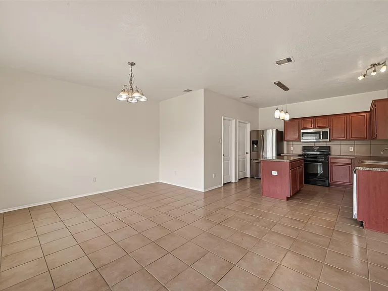 18518 Bare Meadow Ln — Photo 13